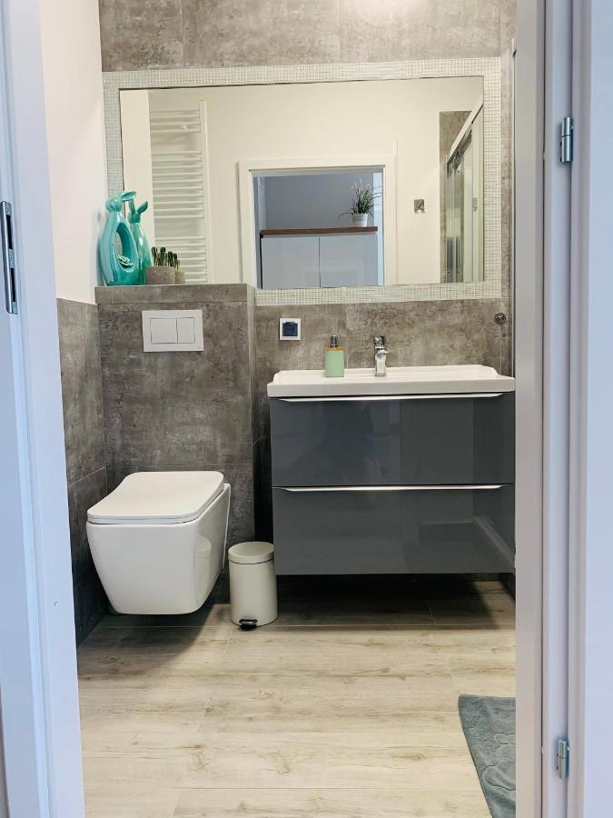 Stemar Z Dyzym Baloknem Apartment *